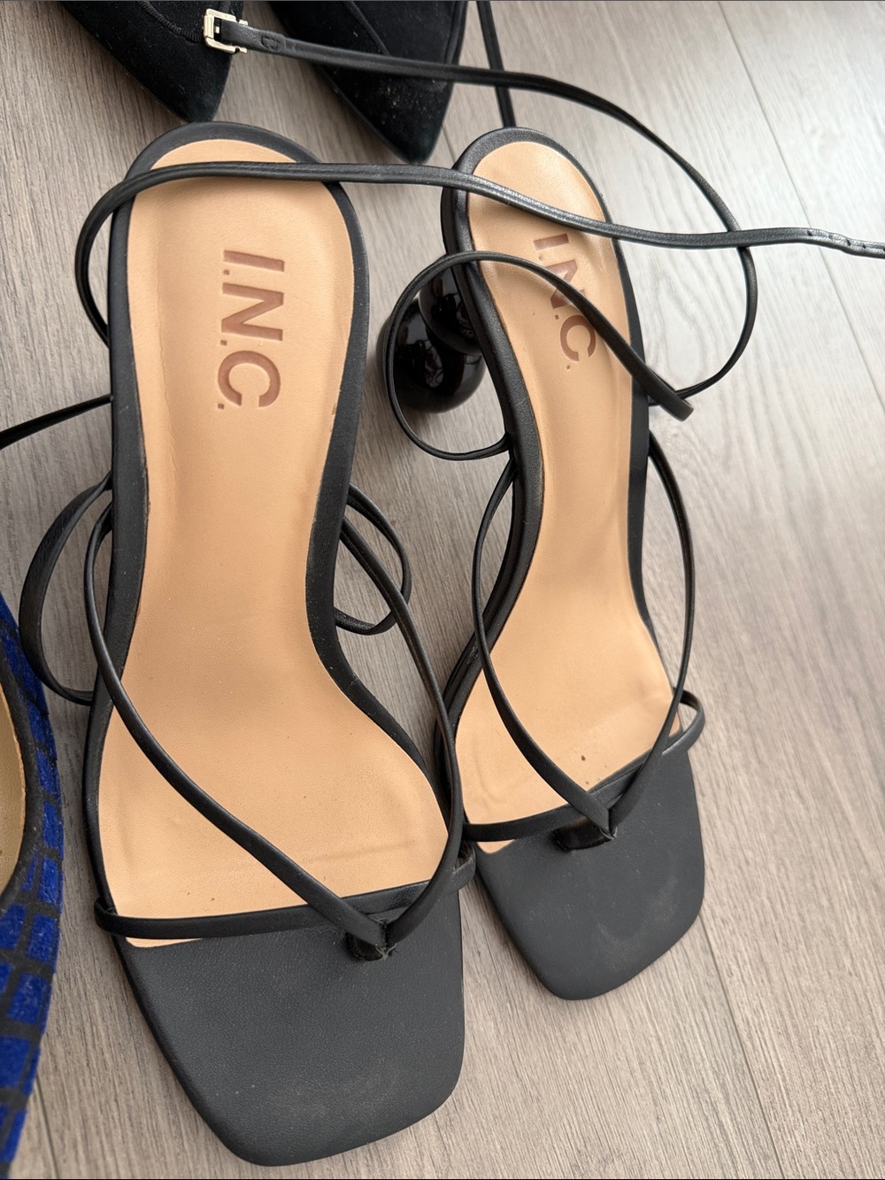 Ann Taylor Blue Pointed-Toe Slingback Heels bundle of 4 - Picture 4 of 8